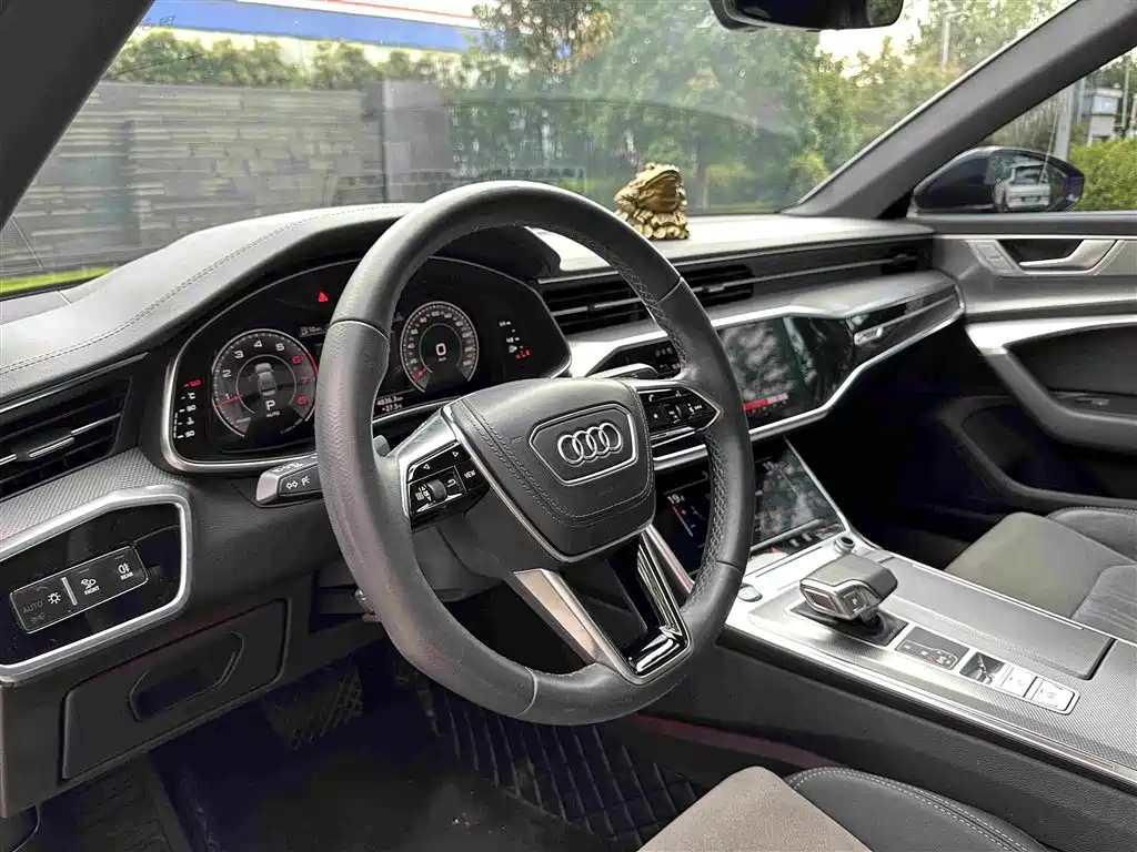Audi A6L 2023 — фото 8