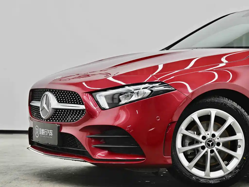 Mercedes-Benz A-Class 2022 — фото 2