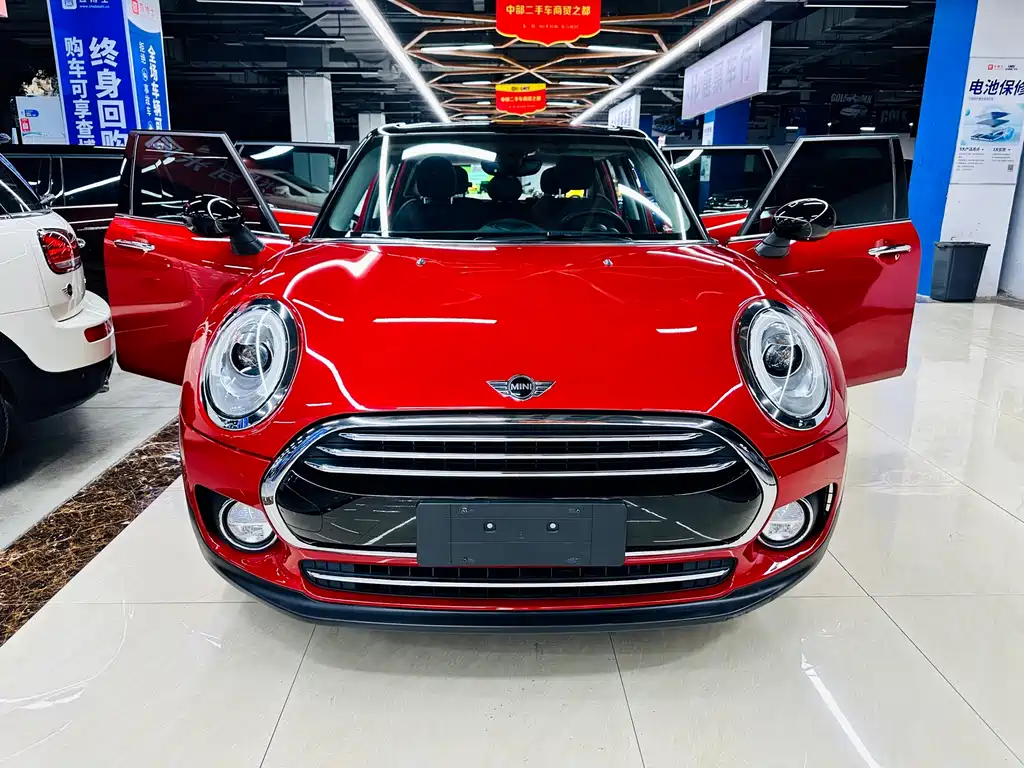 MINI Clubman 2018 — фото 32