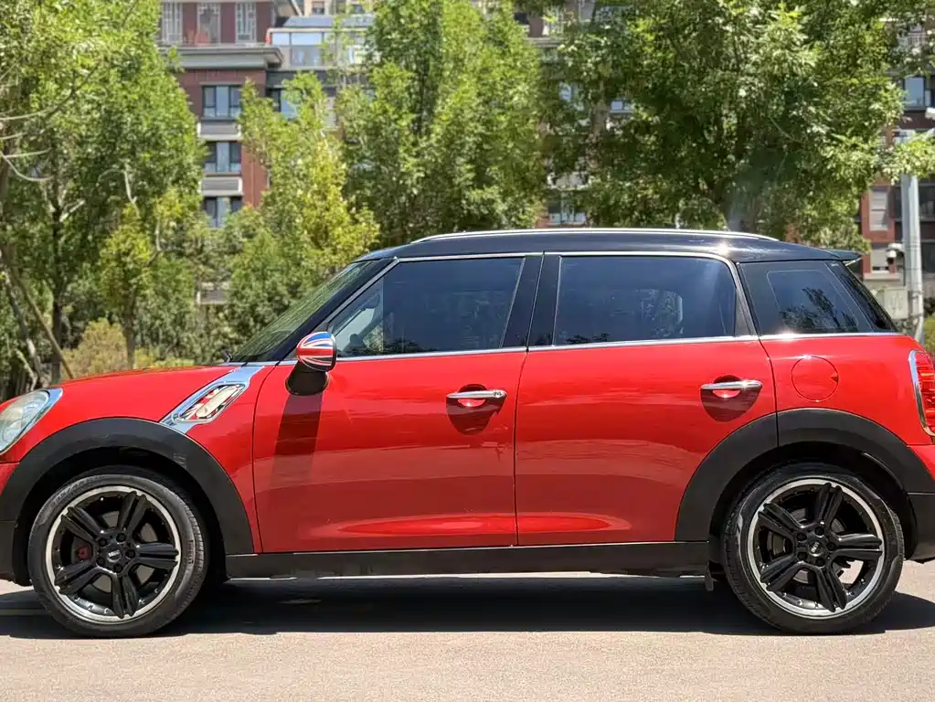 MINI Countryman 2015 — фото 11