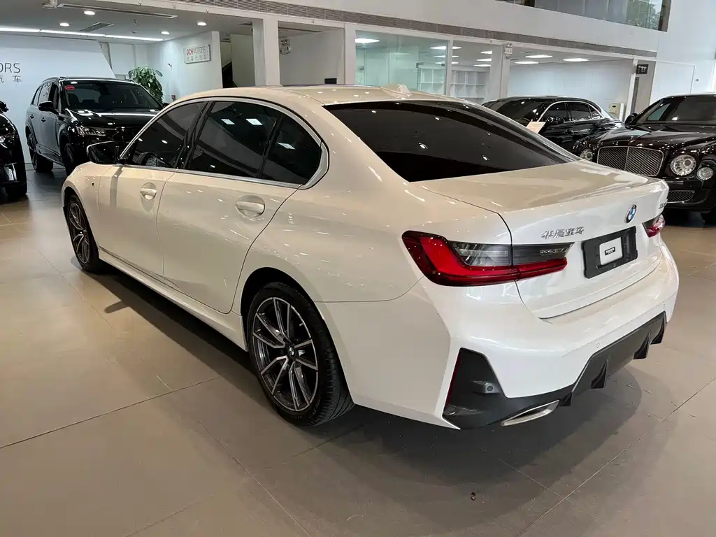 BMW 3 Series 2023