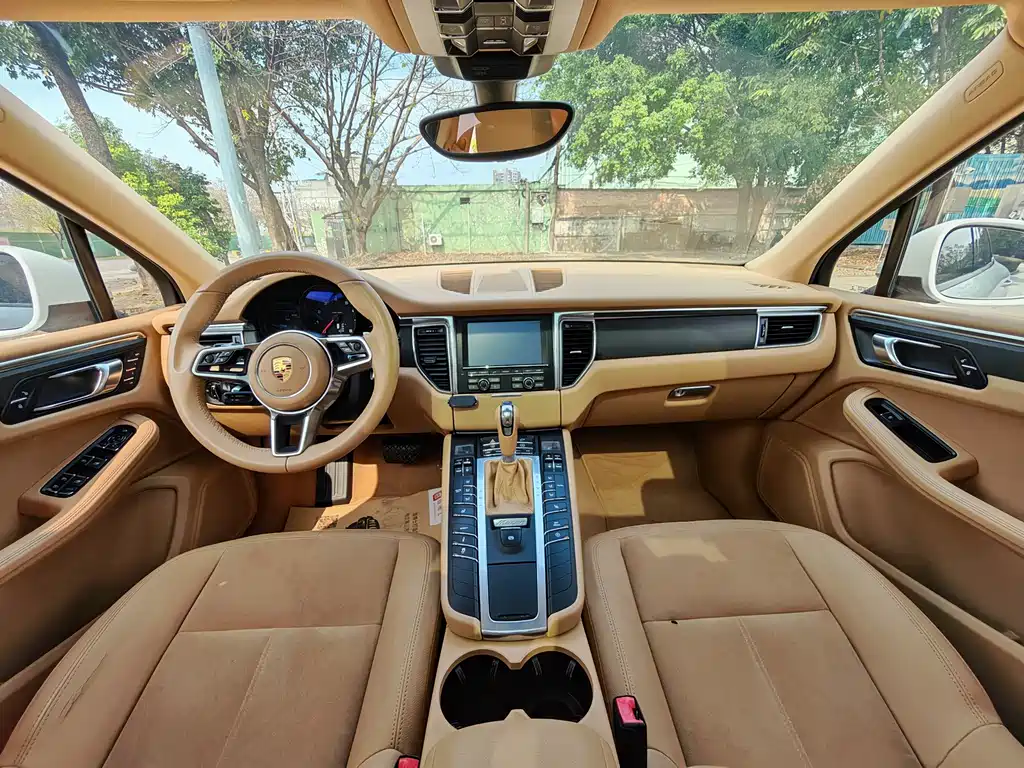 Porsche Macan 2016 — фото 17