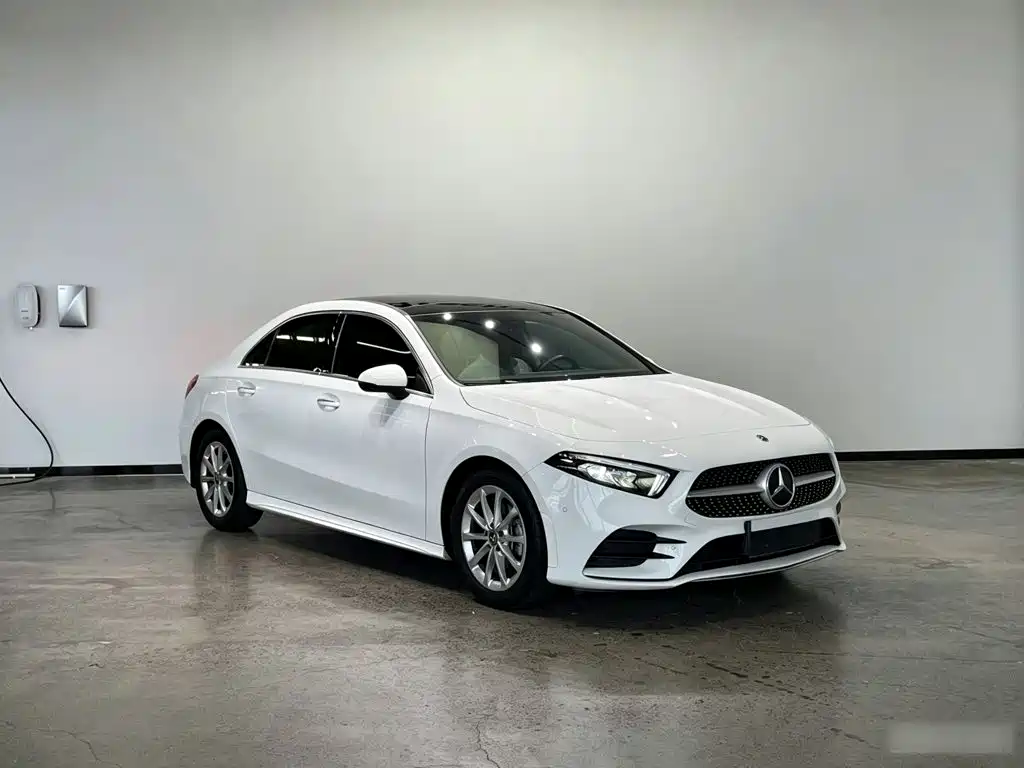 Mercedes-Benz A-Class 2021 — фото 6