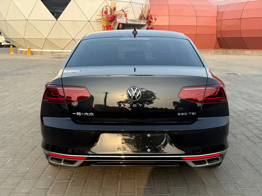 Volkswagen Magotan 2024