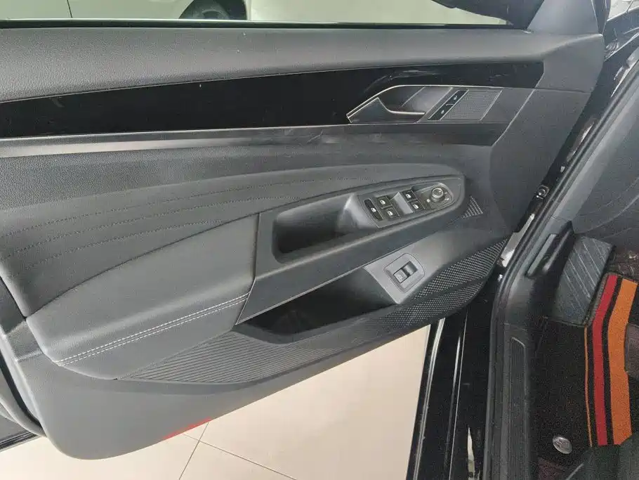 Volkswagen Passat 2022