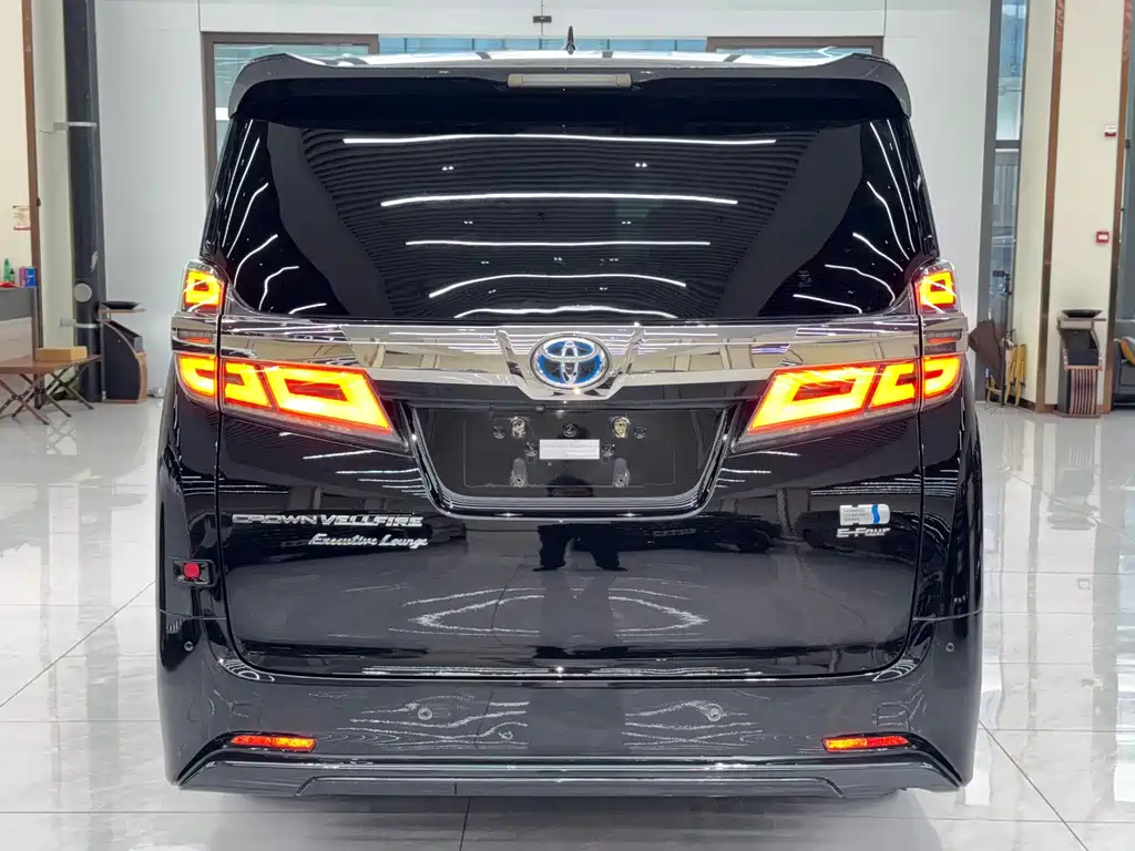 Toyota Vellfire 2021 — фото 10