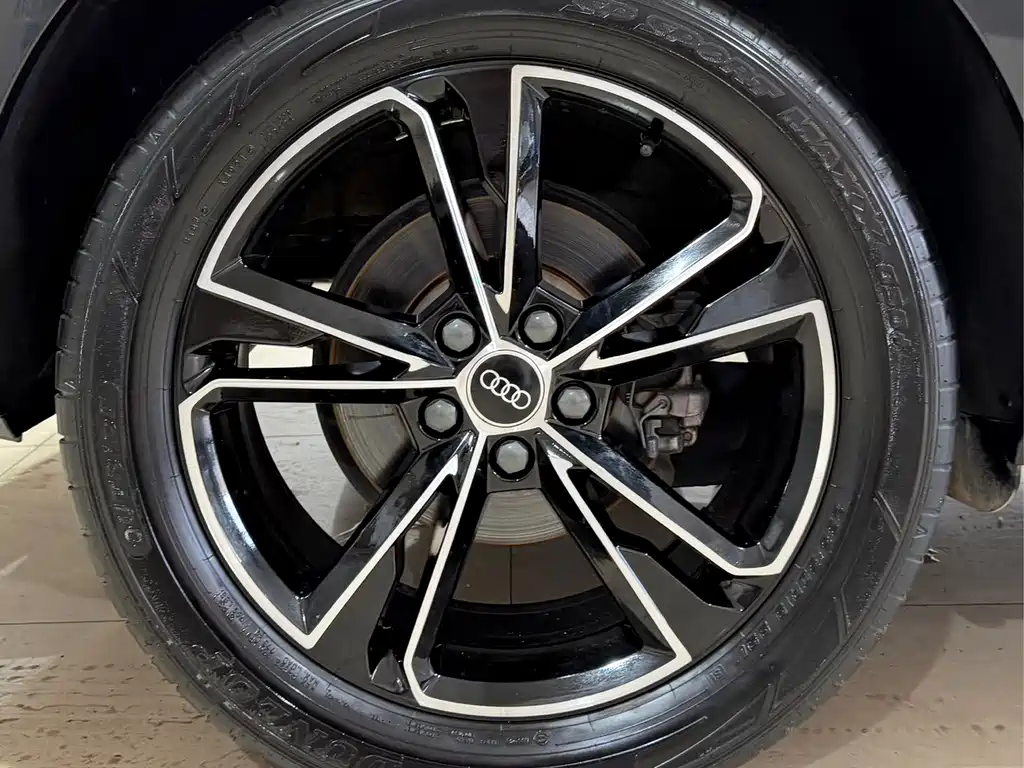 Audi Q3 2022 — фото 28