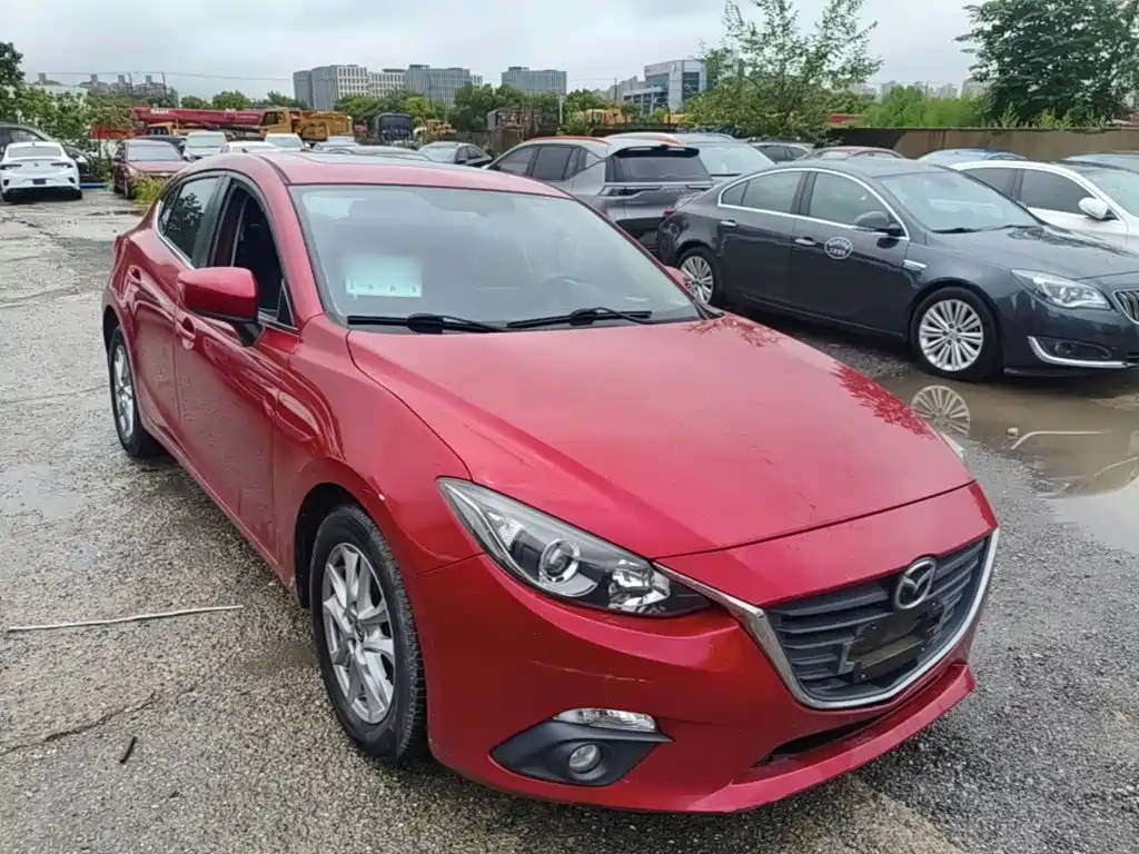 Mazda 3 Axela 2016
