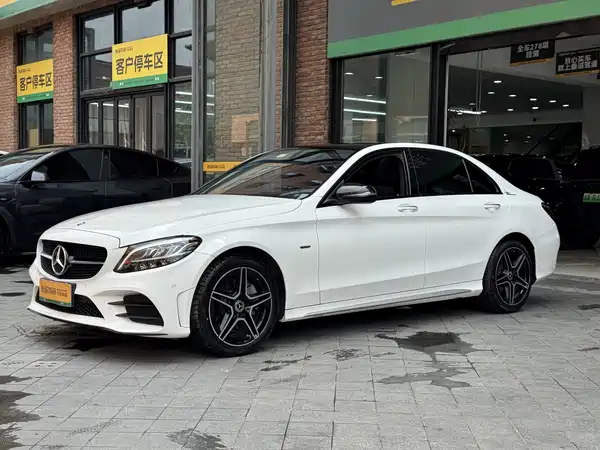 Mercedes-Benz C-Class 2021