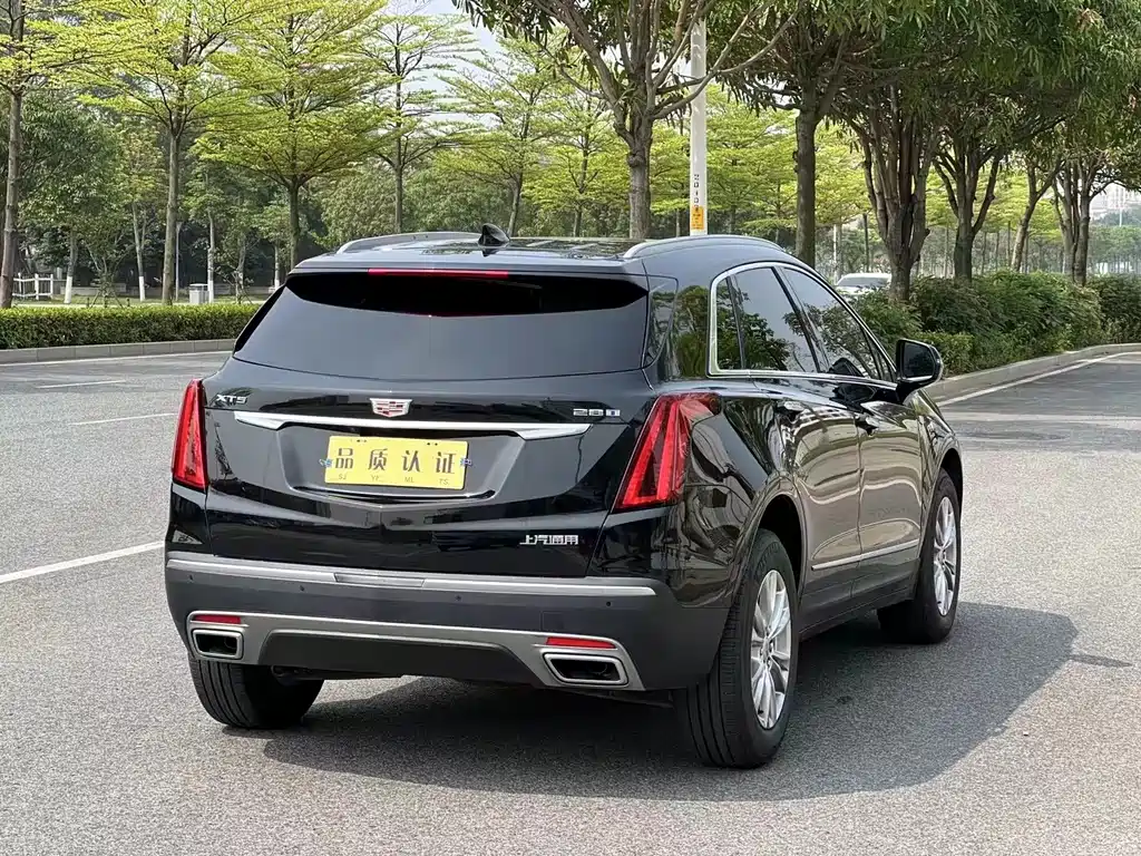 Cadillac XT5 2022 — фото 9