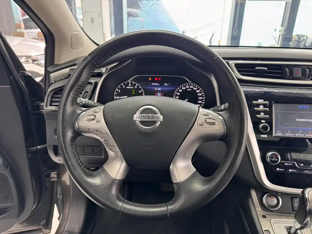 Nissan Murano 2018 — фото 10