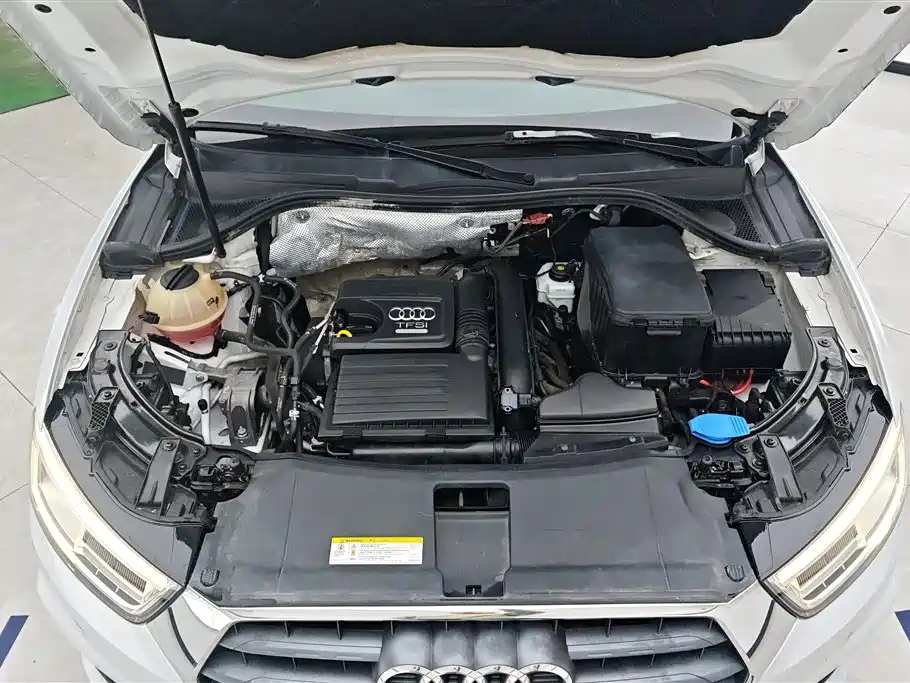 Audi Q3 2018 — фото 10