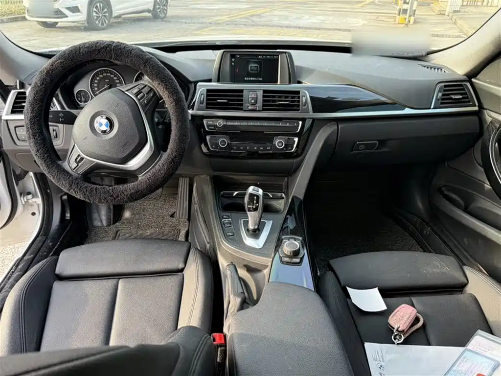 BMW 3 Series GT 2018 — фото 8