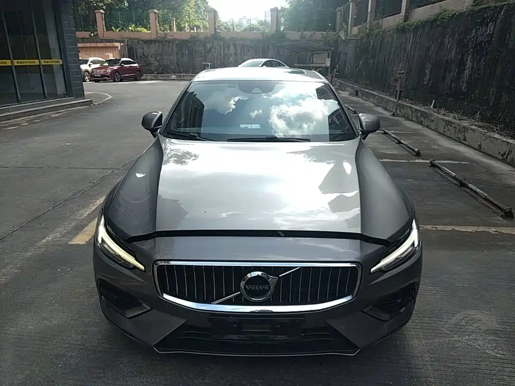 Volvo S60 2020 — фото 3