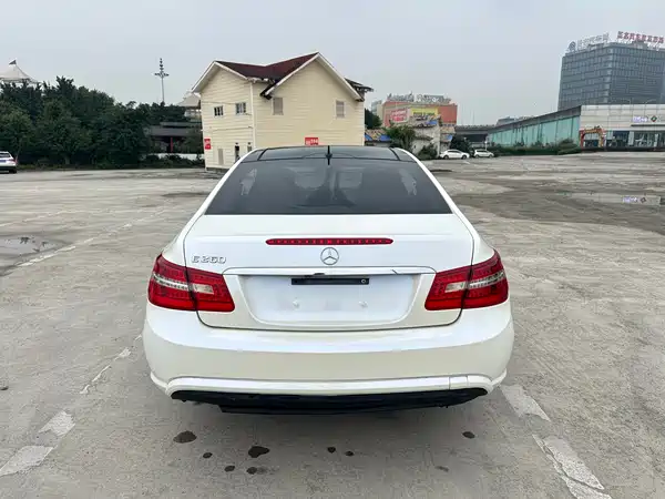 Mercedes-Benz E-Class 2012