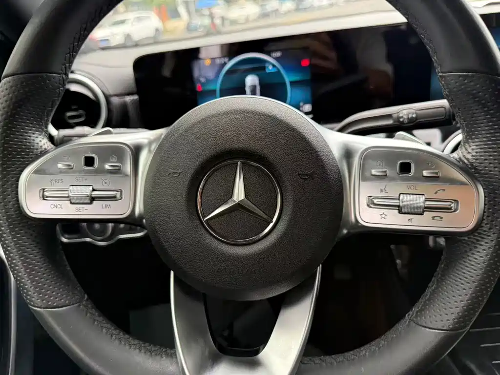Mercedes-Benz A-Class 2019 — фото 8