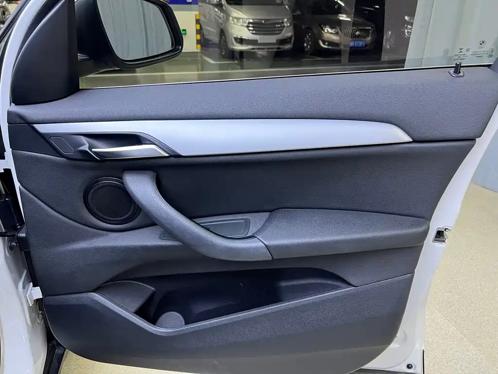 BMW X1 2018 — фото 13