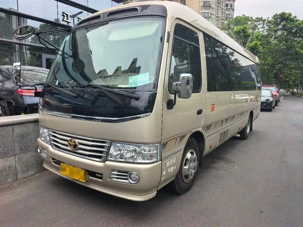 Toyota Coaster 2019