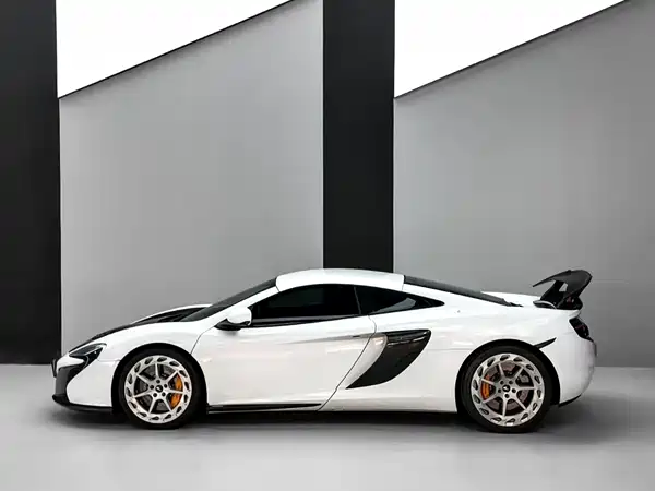 McLaren 650S 2015