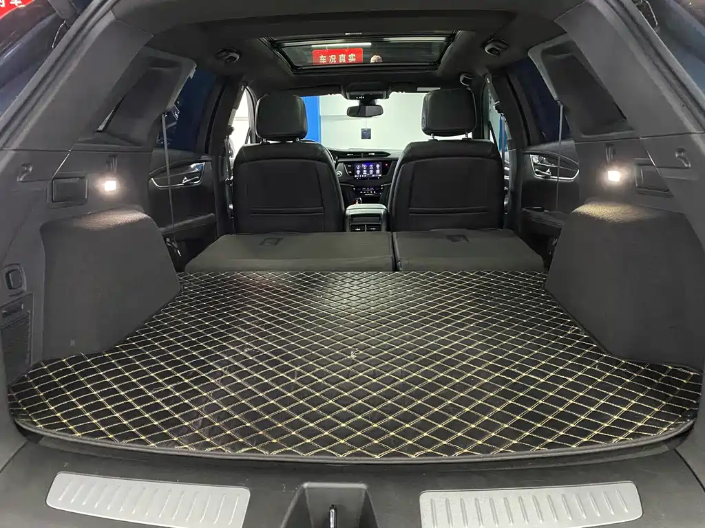 Cadillac XT5 2024 — фото 15
