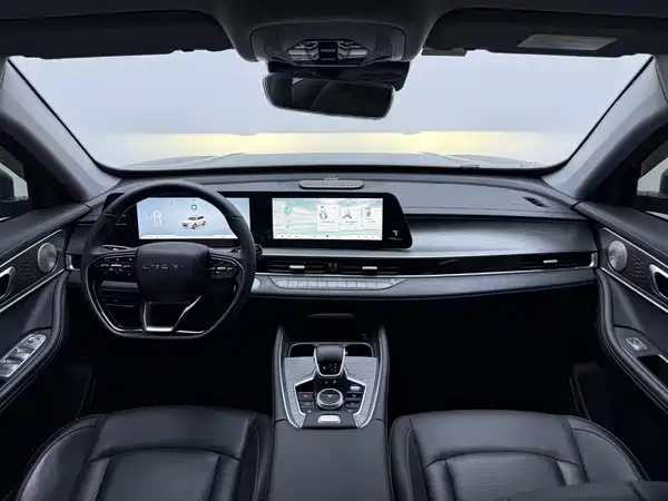 Chery Tiggo 8 PRO 2025