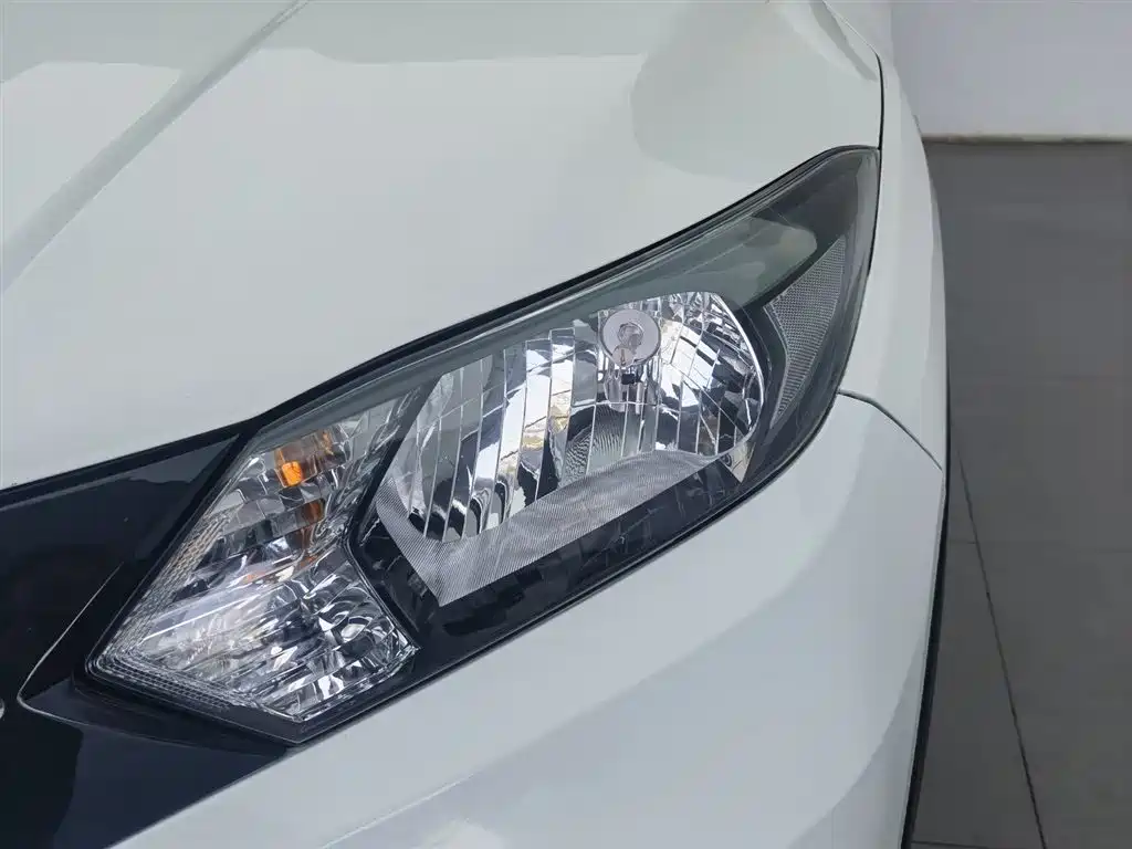 Honda Vezel 2015 — фото 7