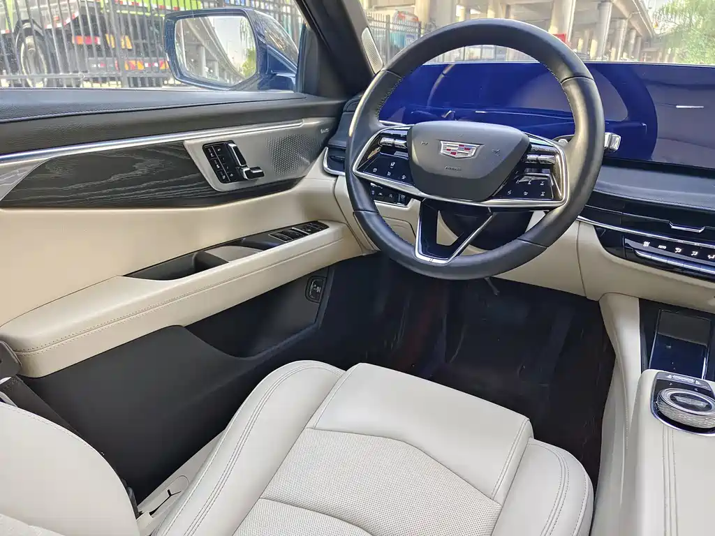 Cadillac CT6 2023 — фото 16