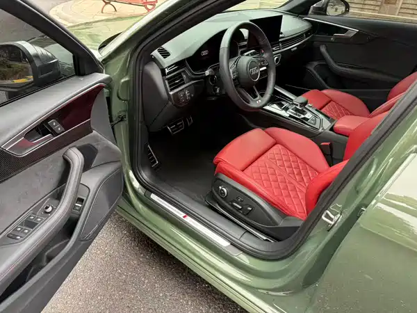 Audi S4 2024