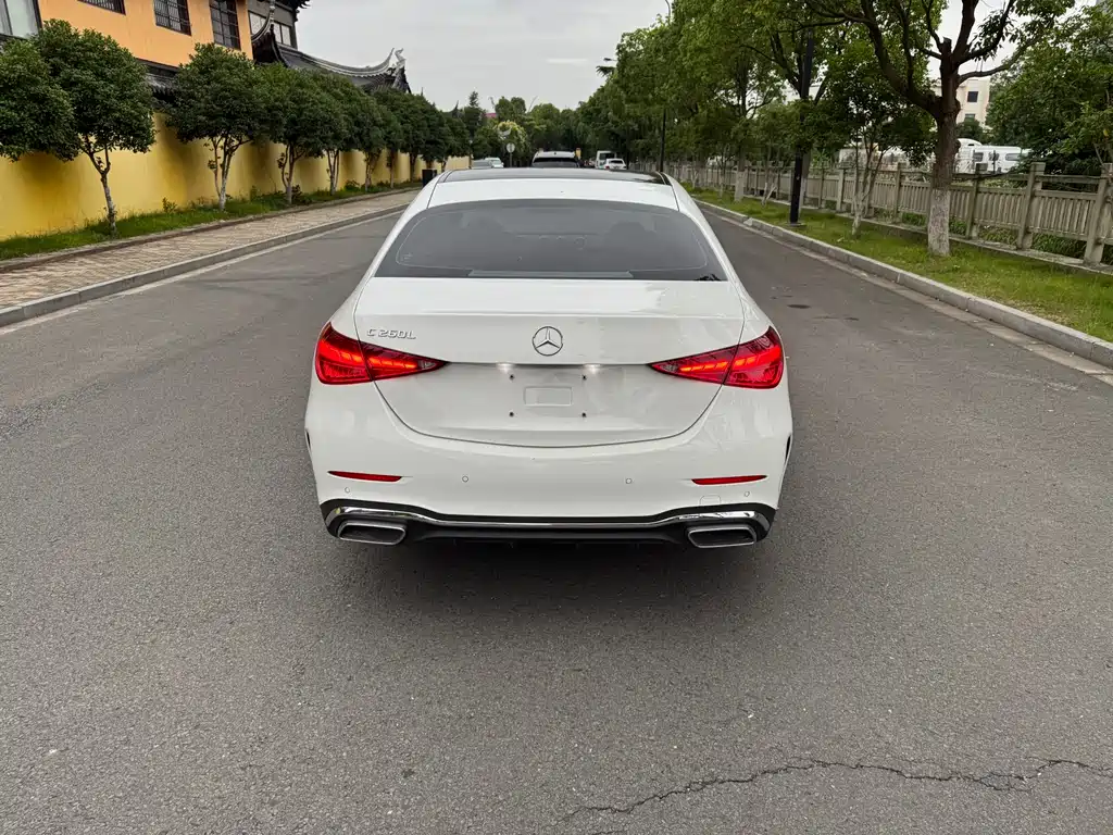 Mercedes-Benz C-Class 2023 — фото 11