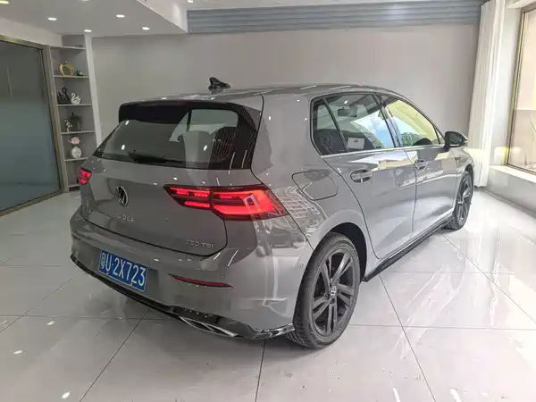 Volkswagen Golf 2023