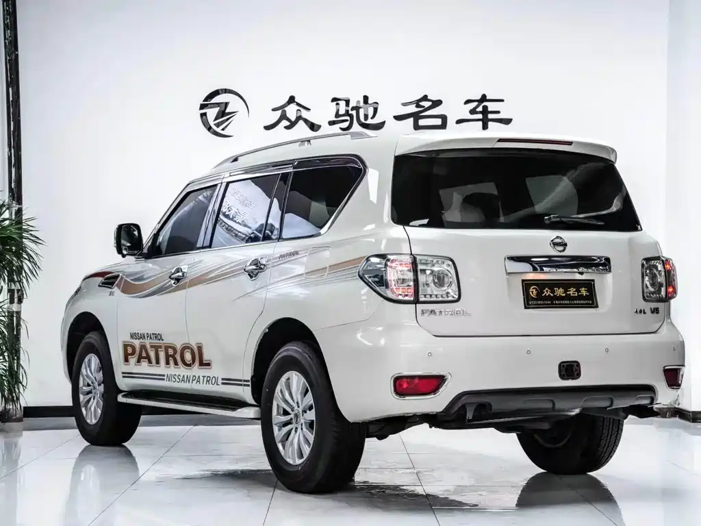 Nissan Patrol 2017 — фото 10