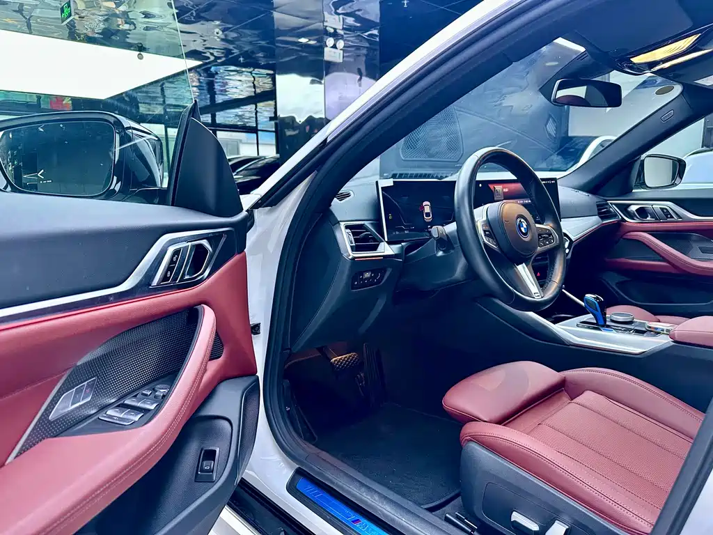 BMW i4 2026 — фото 8