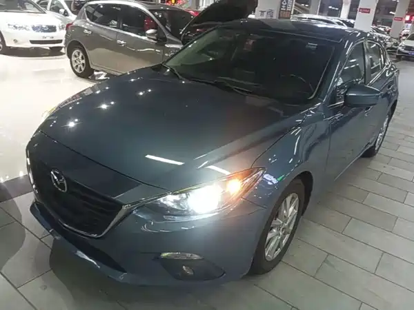 Mazda 3 Axela 2016