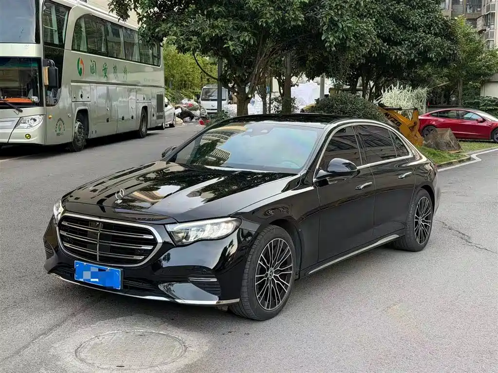 Mercedes-Benz E-Class 2025