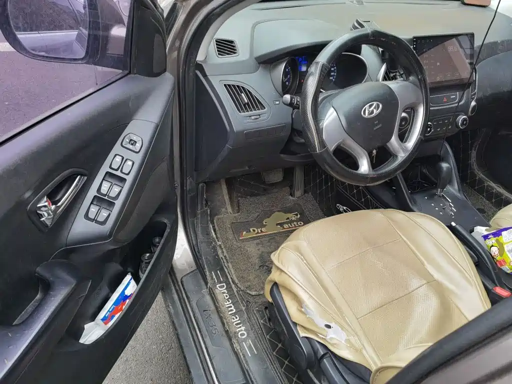 Hyundai ix35 2015 — фото 14