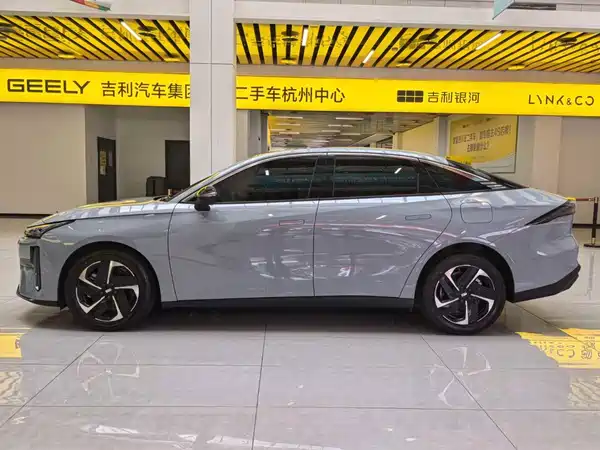 Geely Galaxy L6 2023
