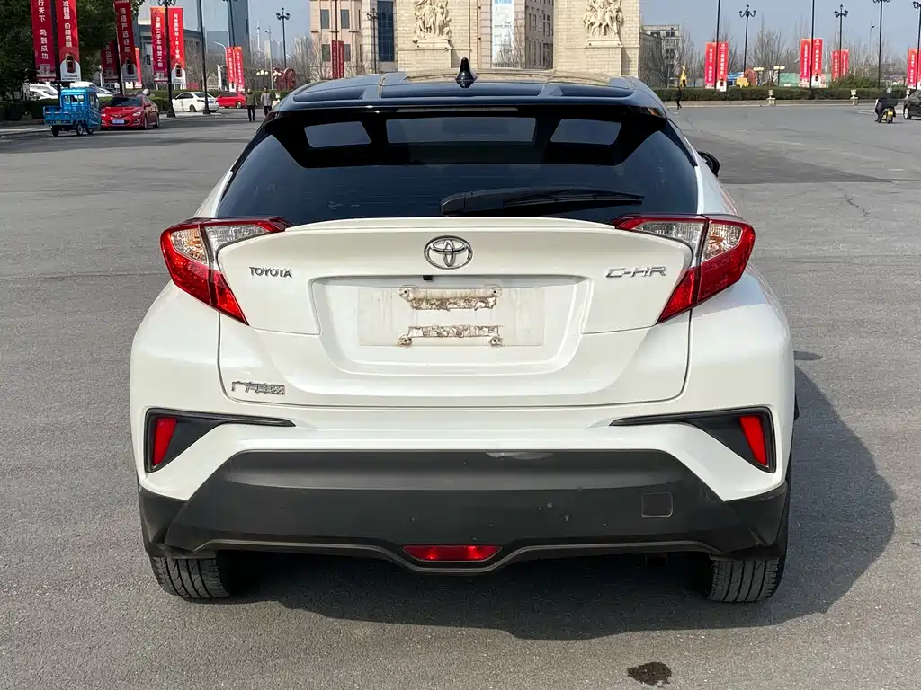 Toyota C-HR 2021 — фото 7