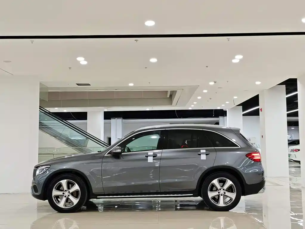 Mercedes-Benz GLC 2016 — фото 2