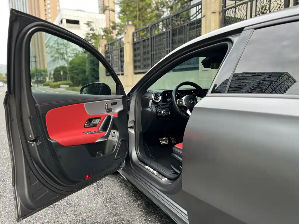 Mercedes-Benz A-Class AMG 2022 — фото 18