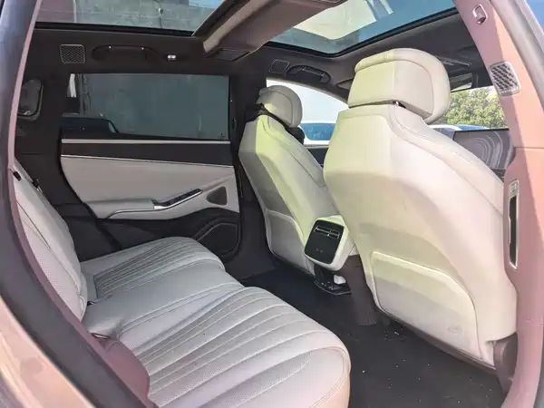 Denza Z9GT 2025