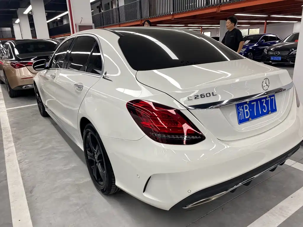 Mercedes-Benz C-Class 2019 — фото 36