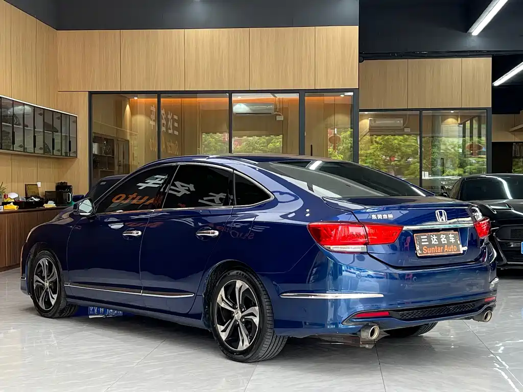 Honda Spirior 2015 — фото 4