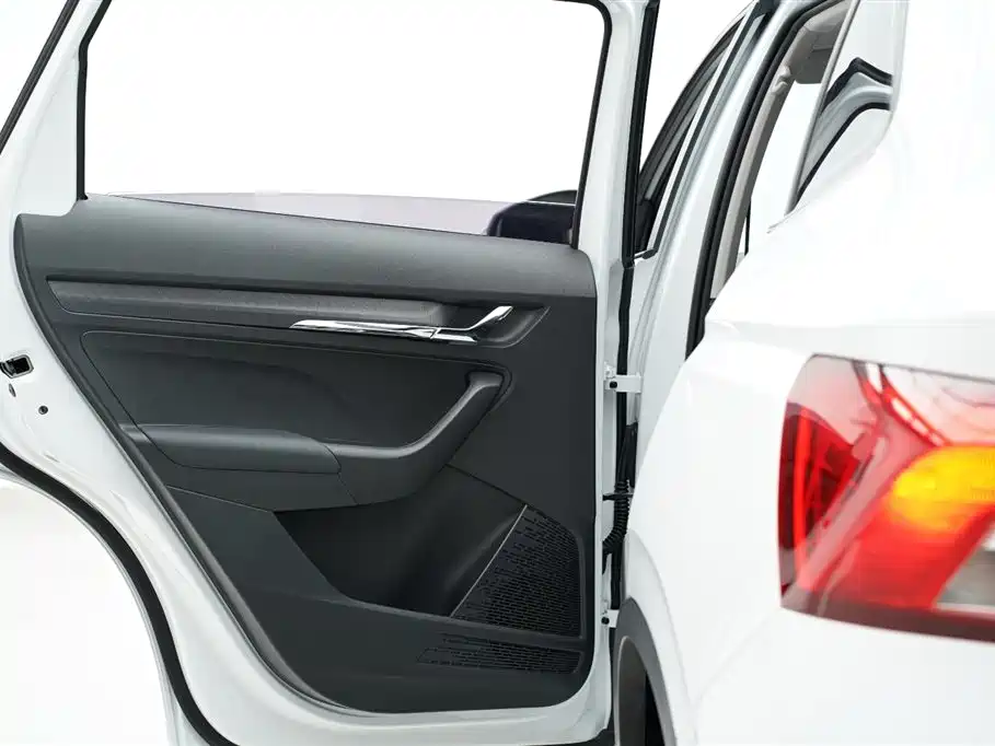 Skoda Kamiq 2023 — фото 13