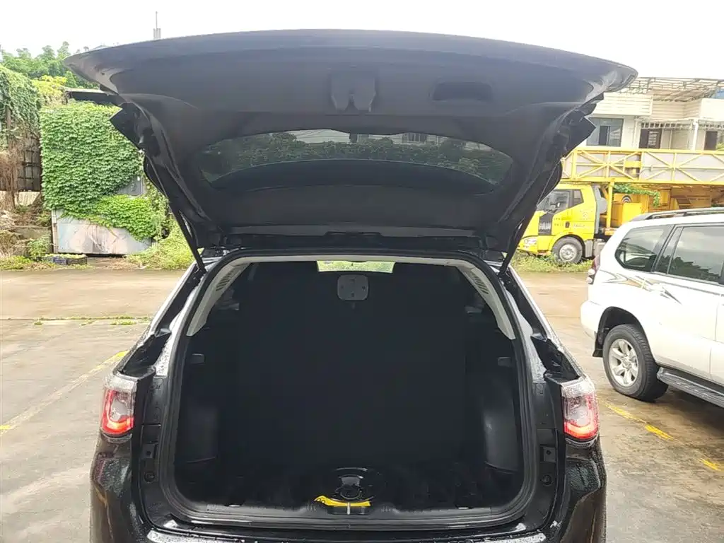 Jeep Compass 2018 — фото 19