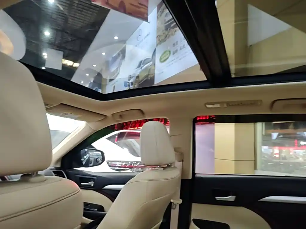 Toyota Highlander 2015 — фото 18