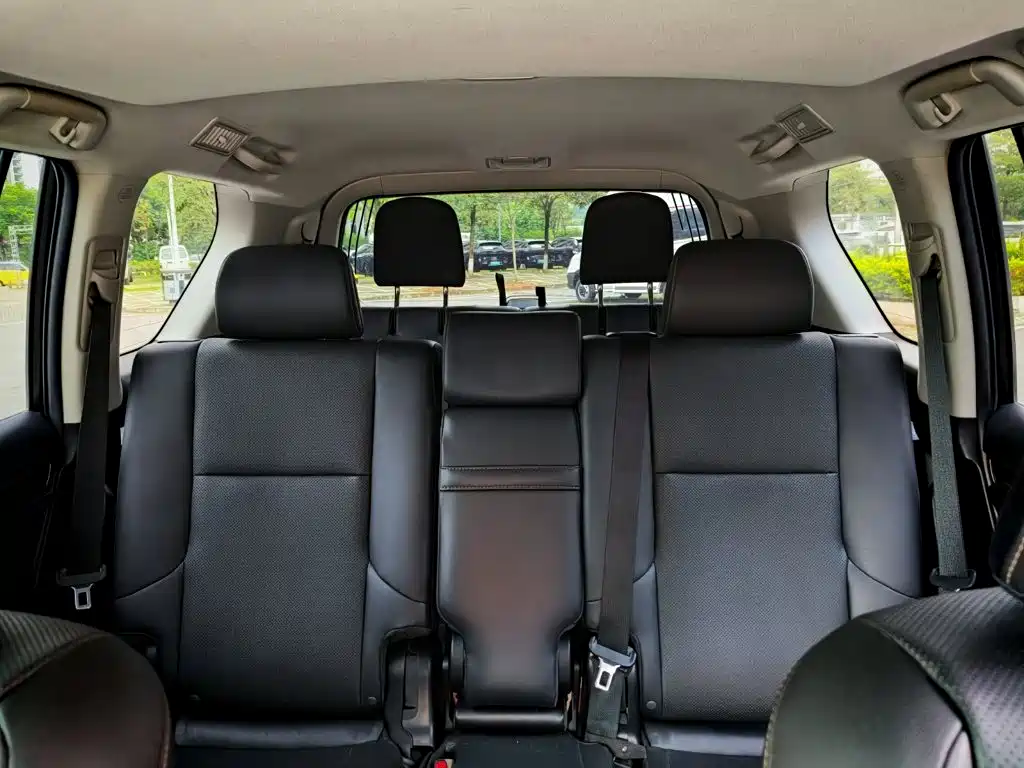 Lexus GX 2016 — фото 12