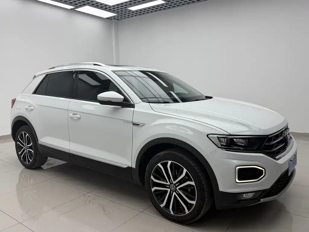 Volkswagen T-Roc 2023 — фото 9
