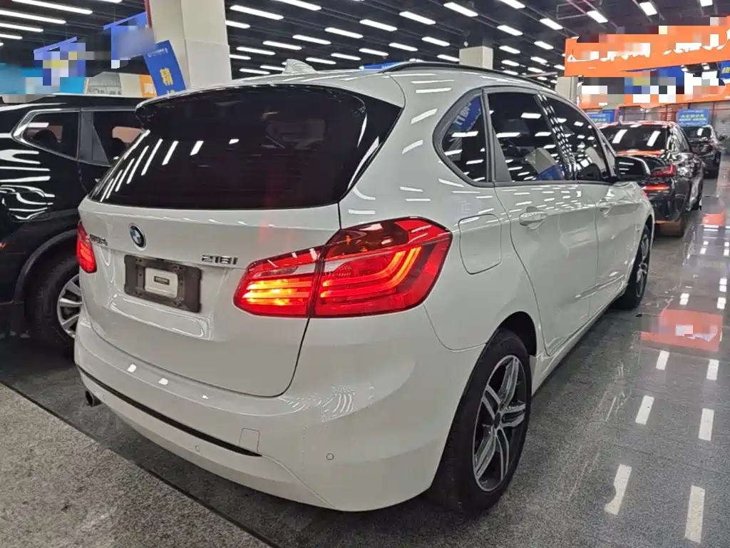 BMW 2 Series Station Wagon 2016 — фото 7