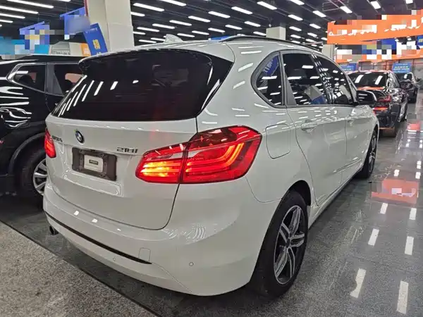 BMW 2 Series Station Wagon 2016