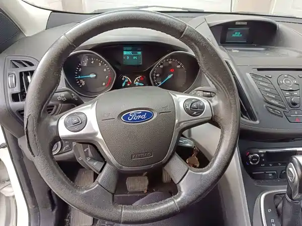 Ford Kuga 2016